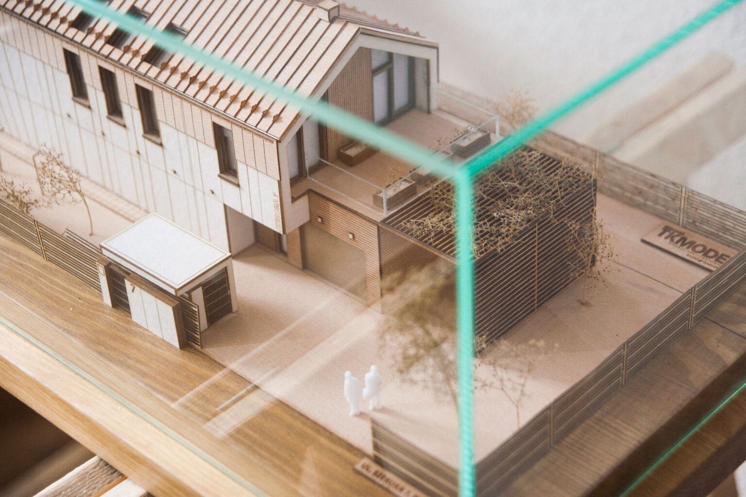 LIVINGMEDIA - DOM W PIEŃKOWIE